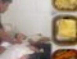 Usai Santap MBG, Puluhan Siswa SDN 02 Parakansalak Keracunan