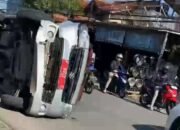Ambulans Tabrak Motor di Cisaat, Pengendara Alami Luka Serius