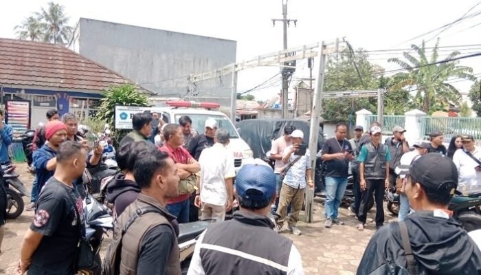 GMBB Geruduk Kantor Desa Babakanjaya, Tak Lagi Percaya kepada Kades