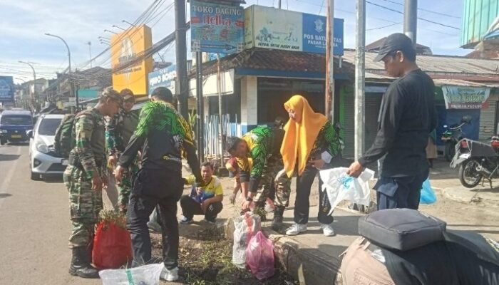 Forkopimcam Cibadak Gelar Jumat Bersih, Sasar Titik Penumpukan Sampah