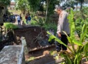 Hujan Deras di Cikembar, Jembatan Penghubung Dua Desa Ambruk