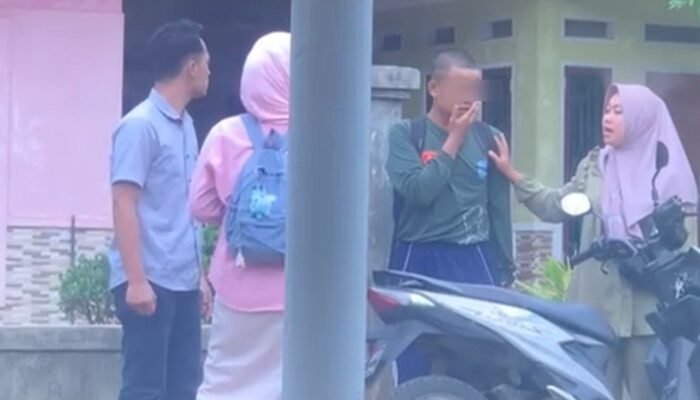 Video Viral di Sukabumi, Pelajar Ciracap Diduga Dimarahi dan Ditampar Pria di Jalan Desa,