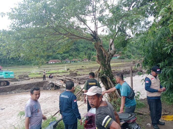 Jembatan Sukabumi Putus
