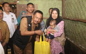 Bupati Sukabumi H Asep Japar