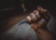 Tragis! Hanya Karena Pohon Jengkol Ditebang, Paman di Sukabumi Nekat Tusuk Keponakan hingga Kritis