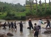 Irigasi Rusak, Petani Terancam Gagal Tanam: Warga Cikarang Bergerak Selamatkan 25 Hektar Sawah