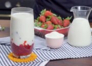 Stroberi Susu Korea Ala Sukabumi, Minuman Segar yang Lagi Viral