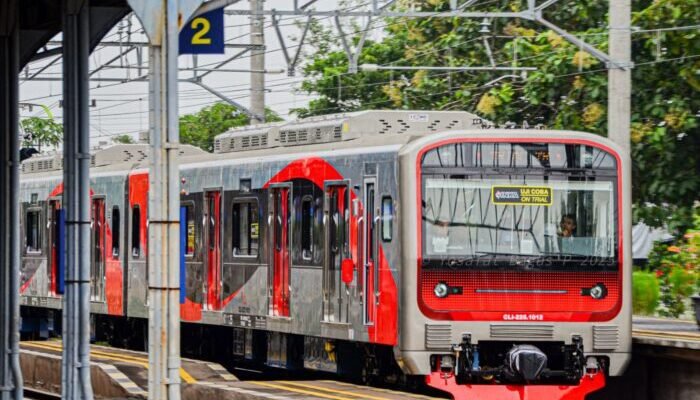 Perluasan Rute KRL ke Sukabumi Dipercepat, Danantara Siapkan Rp50 Triliun