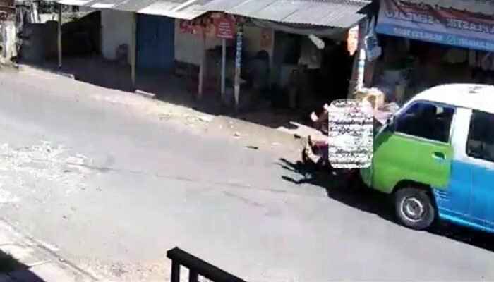 Angkot di Cireunghas Sukabumi Tabrak dan Lindas Pasutri, Terekam CCTV dan Viral di Medsos