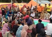 Melihat Kehangatan Bupati Sukabumi dengan Korban Pergerakan Tanah di Kecamatan Bantargadung