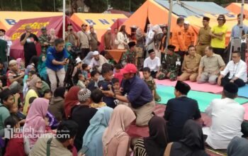 Melihat Kehangatan Bupati Sukabumi dengan Korban Pergerakan Tanah di Kecamatan Bantargadung