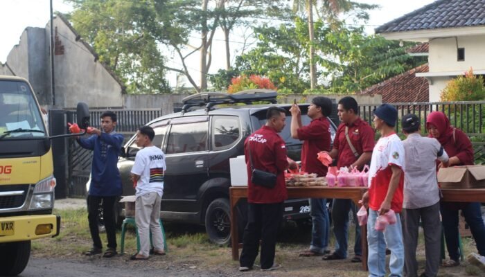 Aksi Sosial Ramadan, KDMP Kecamatan Ciracap Bagikan Seribu Takjil Gratis