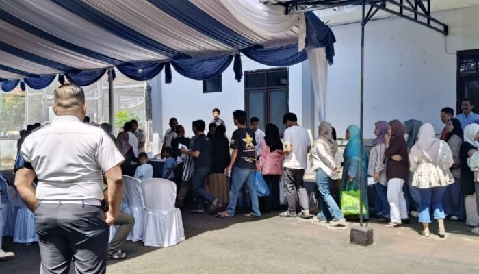 Momen Lebaran, Ribuan Keluarga Warga Binaan Datangi Lapas Warungkiara Sukabumi