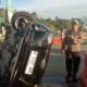 Inilah Penyebab Mobil Hitam Terbalik di Exit Tol Parungkuda Sukabumi