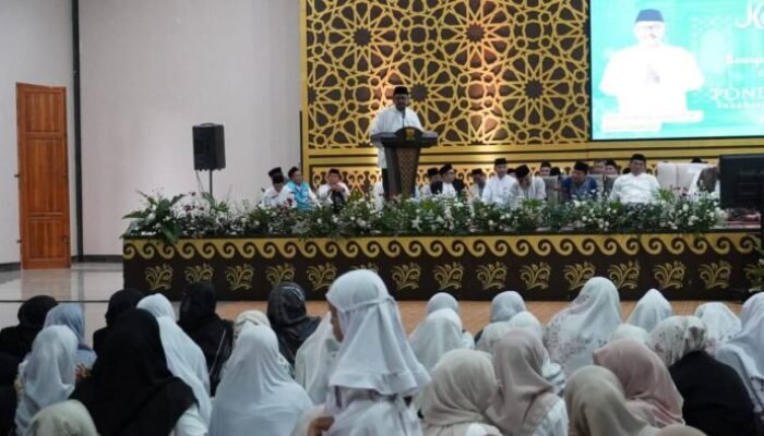 Muhibah Ramadan di Warungkiara, Bupati Sukabumi Ajak Warga Doakan Korban Bencana Bantargadung