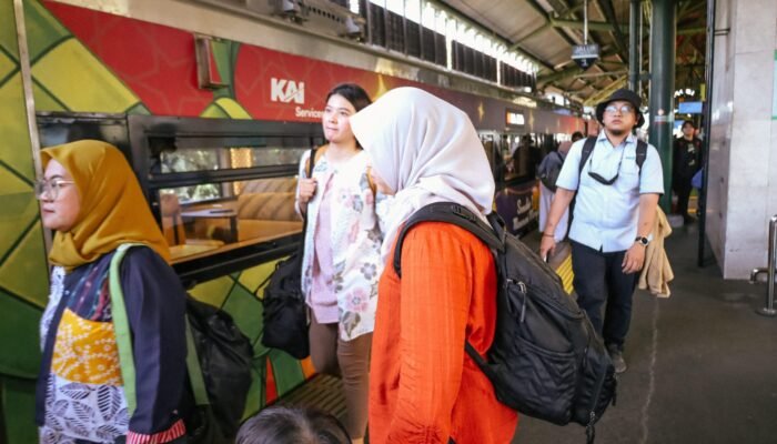 Puluhan Ribu Penumpang Tiba Setiap Hari di Jakarta