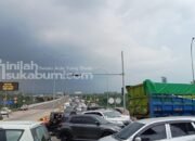 Libur Panjang, 6.825 Kendaraan Padati Jalur Tol Parungkuda Sukabumi