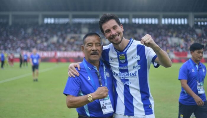 Persib Paksa Imbang Dewa United 2-2, Tetap Kokoh di Puncak Klasemen