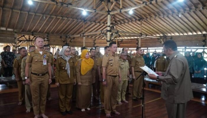 Dipimpin Camat Caringin, Pengurus Apekkasi Kabupaten Sukabumi Dikukuhkan