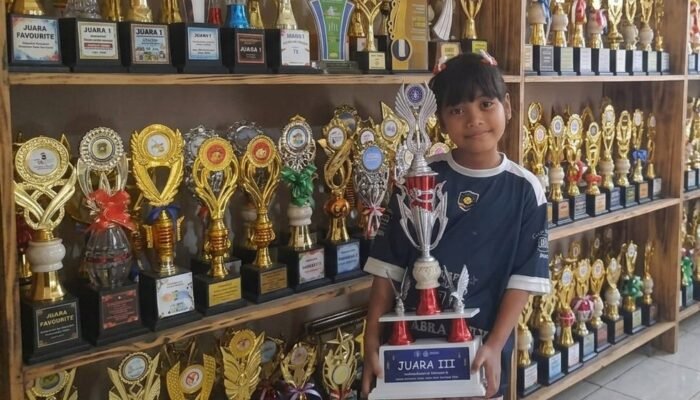 Kisah Ken Nara Attila, Bocah 6 Tahun Pengoleksi 93 Piala; Dari Coretan Warna jadi Deretan Juara