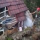 ​Tebing 8 Meter Ambruk Timpa Rumah di Ciambar Sukabumi, Satu Keluarga Mengungsi