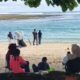 Long Weekend, Pantai Cibuaya Ramai Dikunjungi Wisatawan