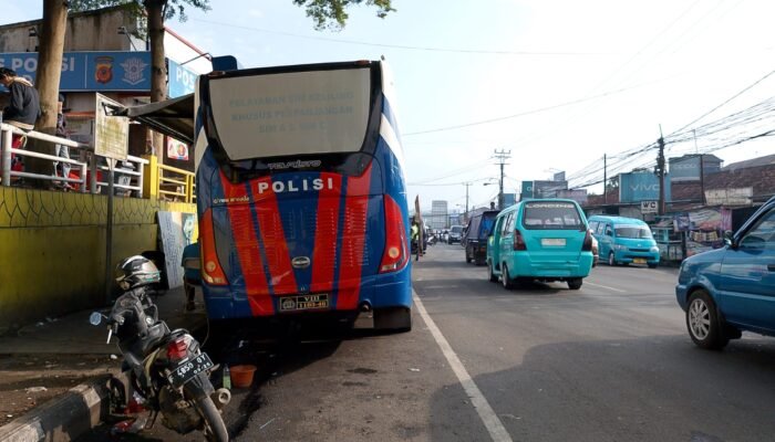 Bus SIM Keliling Polres Sukabumi Buka Layanan di Surade Hari Ini