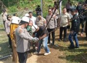 Polres Sukabumi Kota Wujudkan Kepedulian Lewat Revitalisasi Jembatan