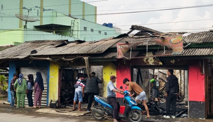 Kompor Meledak, Kios Ayam Geprek di Cikembar Ludes