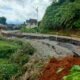 Baru Tiga Bulan Diperbaiki, Jalan Provinsi di Cisolok Sukabumi Amblas Terdampak Longsor