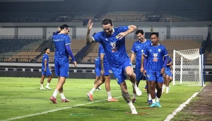 Prediksi PSM vs Persib: Duel Penentuan Gelar di Parepare