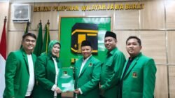 Terima SK Langsung dari Uu Ruzhanul Ulum, Hj. Ima Slamet Kembali Pimpin PPP Kota Sukabumi