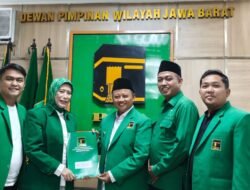 Terima SK Langsung dari Uu Ruzhanul Ulum, Hj. Ima Slamet Kembali Pimpin PPP Kota Sukabumi