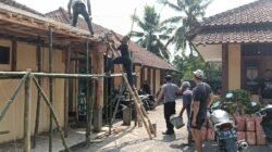 Polisi dan Warga Bersatu, Semangat Gotong Royong Bangun Ruang Pelayanan Baru Polsek Jampangkulon