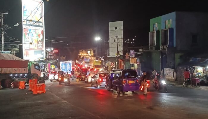 Jalur Sukabumi Utara Padat, Polisi Berlakukan Sistem Satu Arah