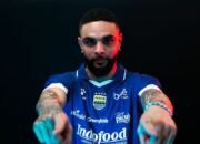 Persib Resmi Berpisah dengan Layvin Kurzawa