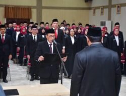 Masa Jabatan Diperpanjang, Ade Suryaman Kembali Dikukuhkan Sebagai  Sekda Kabupaten Sukabumi