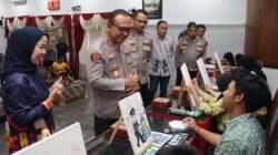 Polres Sukabumi Kota Beri Ruang Difabel Berkarya, Lukisan Terbaik Melaju ke Tingkat Mabes Polri