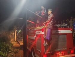 Kebakaran Lahan di Cibadak Nyaris Merembet ke Permukiman