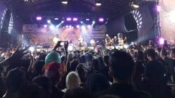 Geopark Ciletuh Berubah Jadi Lautan Manusia, Ribuan Penonton Padati Konser Band Kotak di Syukuran Hari Nelayan Ciwaru ke-69