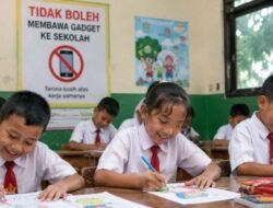 Pembatasan Gadget di Sekolah: Analisis Kritis Kebijakan dalam Perspektif Pendidikan Digital