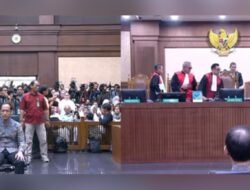 Ini Penyebab Hakim Langsung Tutup Persidangan Usai Bacakan Vonis Nadiem
