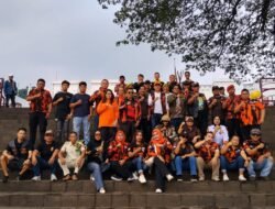 Lima Ormas Di Kota Sukabumi Bersinergi Bagikan 10 Ribu Bendera Merah Putih