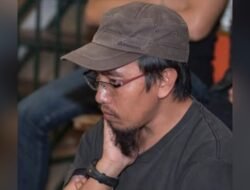 Demokrasi Tumbuh, Integritas Partai Tertinggal