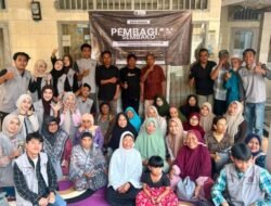 Mahasiswa KKN LPCR-E Palabuhanratu UMMI Bersama LAZISMU Salurkan Sembako dan Cek Kesehatan Lansia di Desa Cimanggu