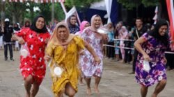 MUI Tegaskan Haram Hukumnya Pria Pakai Busana Wanita saat Agustusan