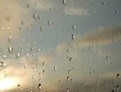 Prakiraan Cuaca Hari Ini 31 Agustus, Sukabumi Berpotensi Hujan hingga Sore