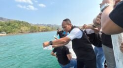 Polres Sukabumi Lepas 59.980 Benih Lobster ke Laut Sangrawayang