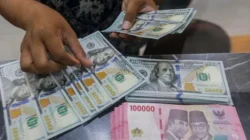 Rupiah Diproyeksi Melemah ke Level Rp17.870–Rp17.920 per Dolar AS