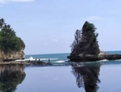 Pantai Karanggantungan Surade, Hidden Gem Pajampangan yang Dijuluki ‘Tanah Lotnya Sukabumi
